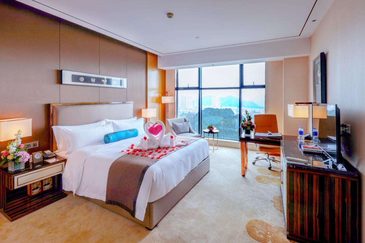 Argyle Grand Hotel Xingyi  Eksteriør billede