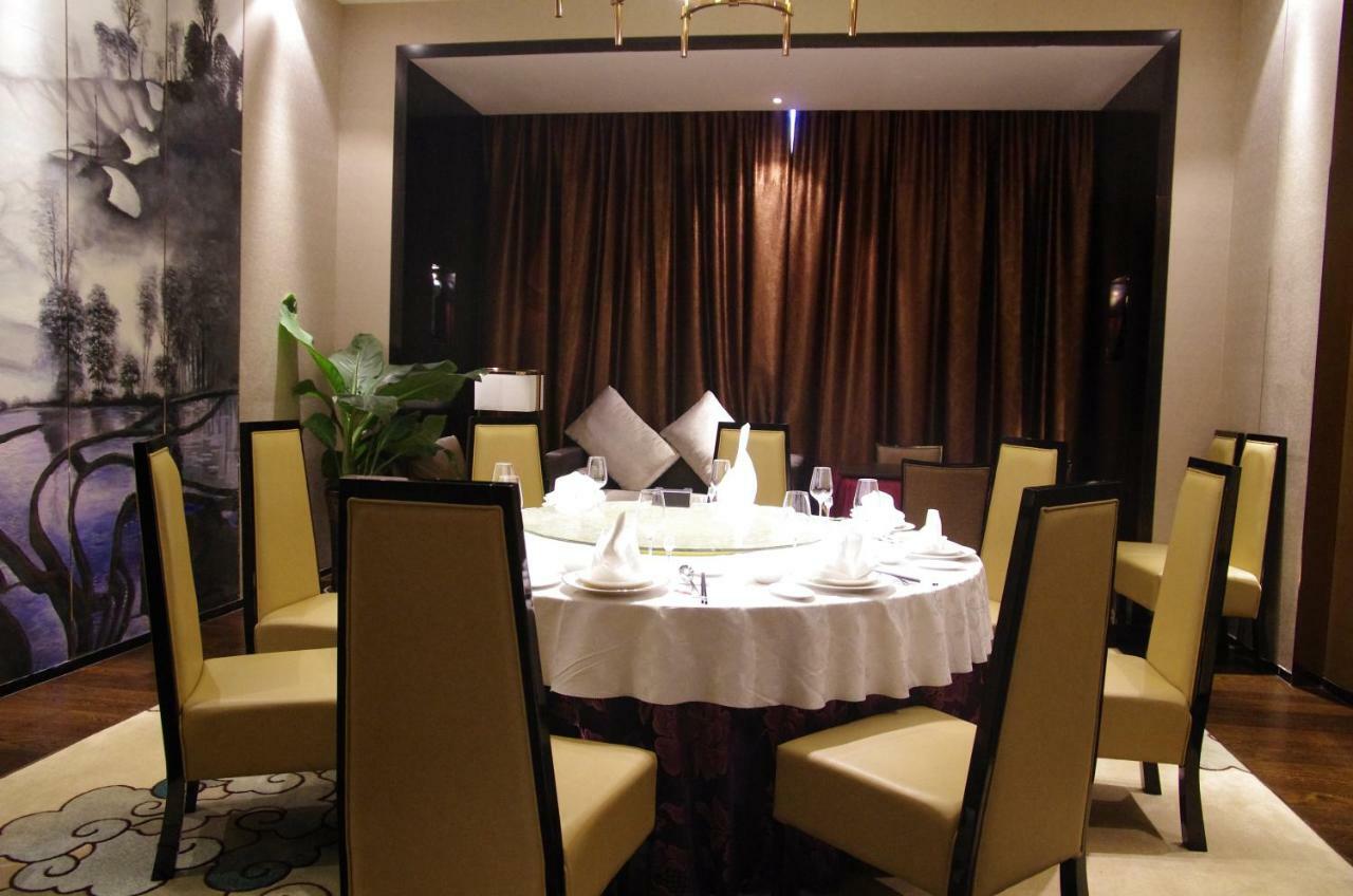 Argyle Grand Hotel Xingyi  Eksteriør billede